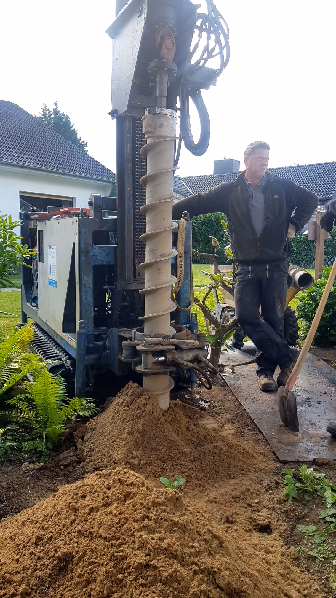 CMD GrünBau - Garten- und Landschaftsbau - Hauszaunwand